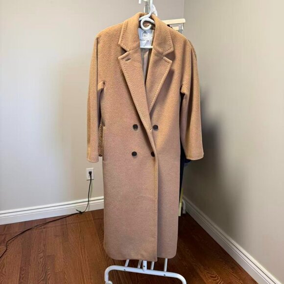 Aritzia The Slouch Camel Wool Coat — Original Blend / Gently Worn / Size 2 - Picture 2 of 6